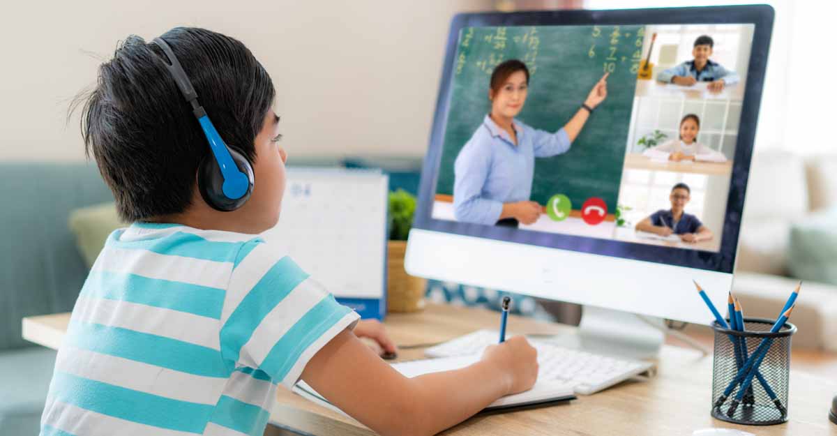 Procesos educativos de manera online o presencial