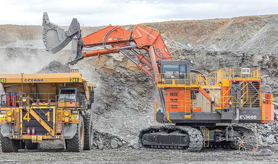 ¿Qué certificaciones necesitas para manejar excavadoras y volquetes en minas?